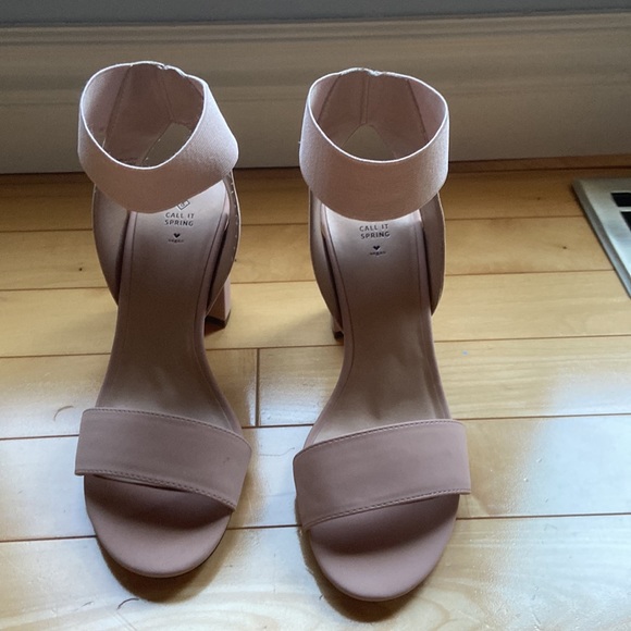 Pink Heels - Picture 2 of 6